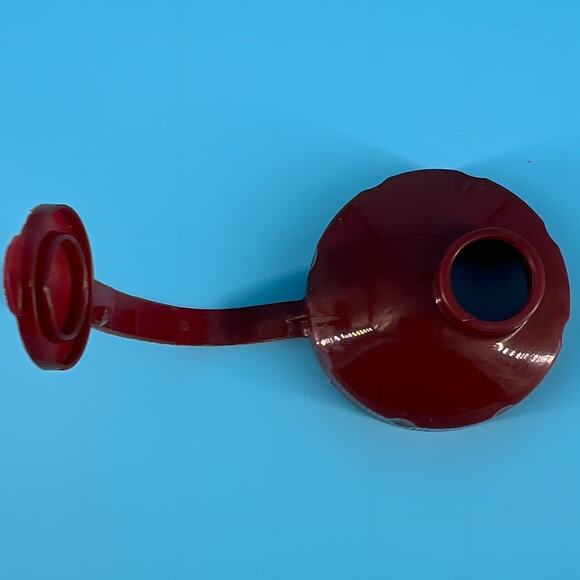 Rubbermaid 2 Quart Servin Saver Pitcher & Two Cups with Straws - Picture 11 of 15